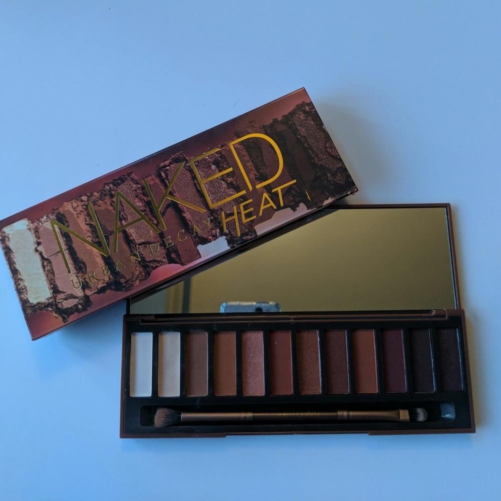 Almost new Urban Decay Naked Heat Palette Use Once